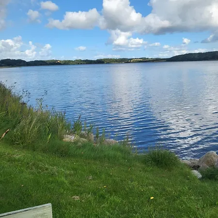 Astrup Vig Og Sauna * 로슬레우