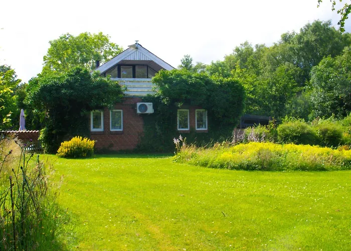 Astrup Vig Og Sauna Apartament *